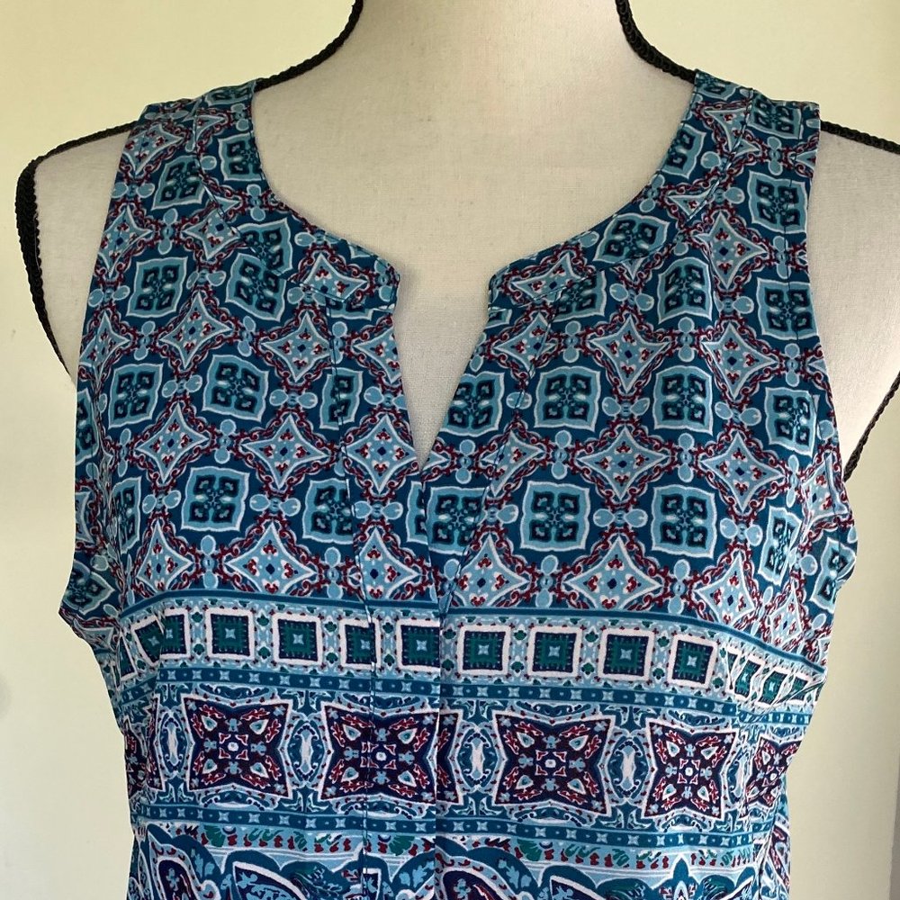 Geometric Pattern Button-Down Tank - Picture 4 of 5